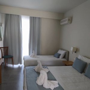 IMG-7553